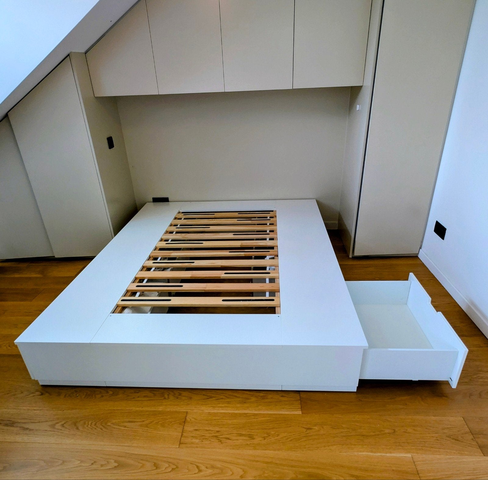 Cadre de lit / sommier Ikea Nordli, Maison & Meubles, Enlèvement, Blanc