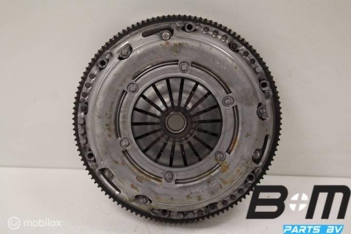 Vliegwiel met complete koppeling VW Polo 6C 04E105269G, Gebruikt