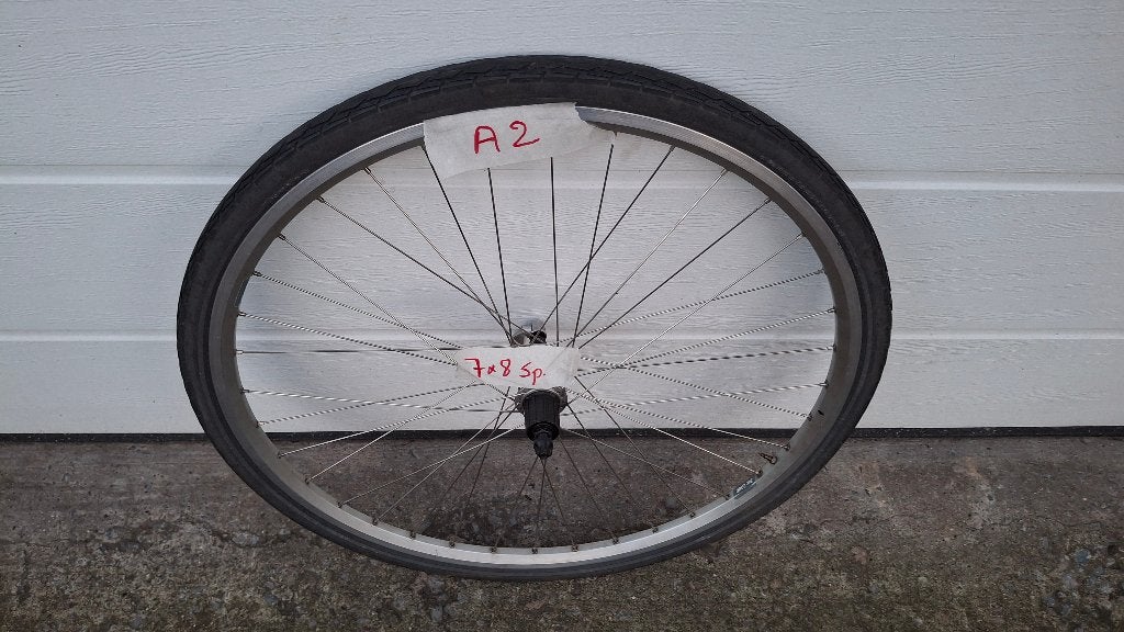 28" Fiets ACHTERWIEL stadsfiets fietswiel goede staat+ recht, Fietsen en Brommers, Fietsonderdelen, Zo goed als nieuw, Kinderfiets
