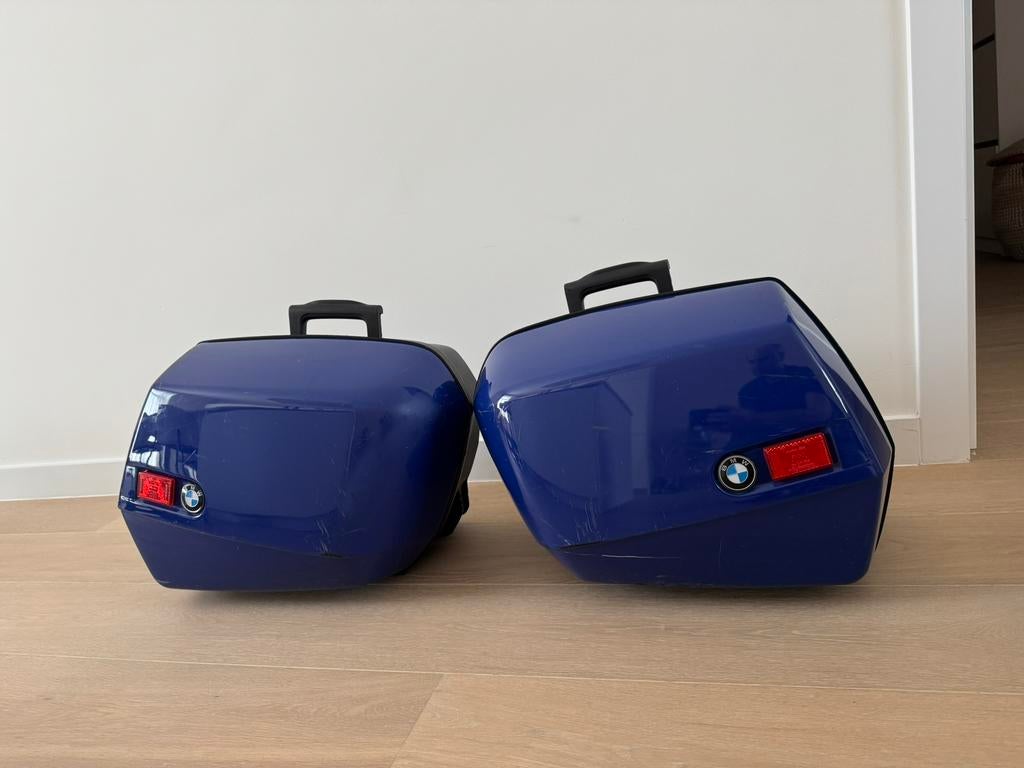 Coffres latérales / zijkoffers R 1100 RS, Enlèvement