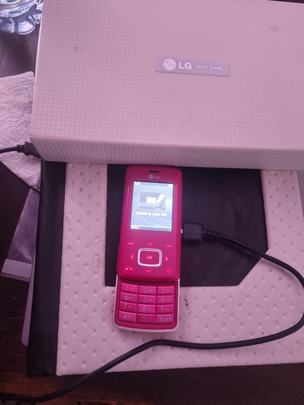 LG roze, Ophalen, Roze