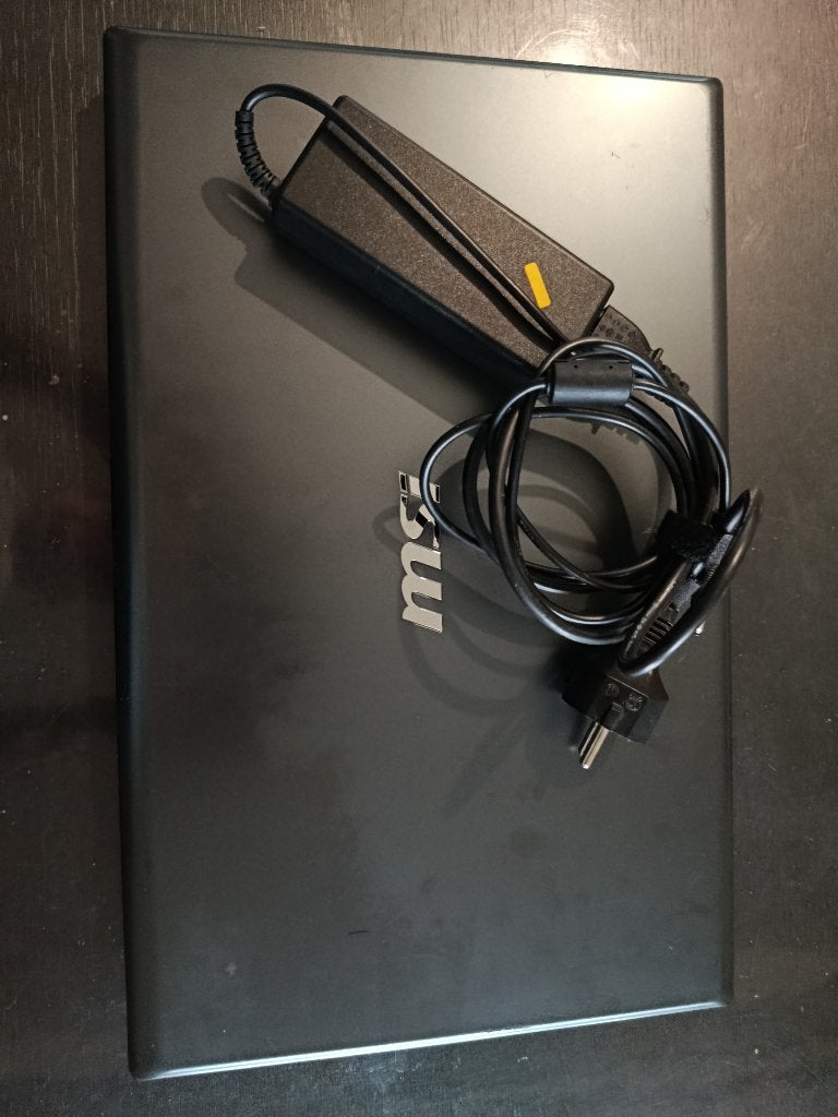 MSI Laptop i3, Ophalen, SSD