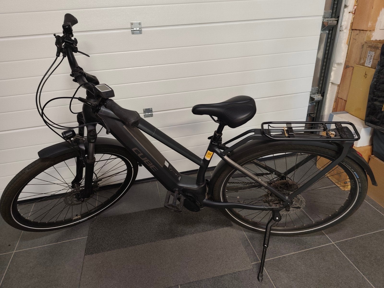 Cube Kathmandu, Fietsen en Brommers, Elektrische fietsen, Minder dan 47 cm, Ophalen, Zo goed als nieuw, Cube