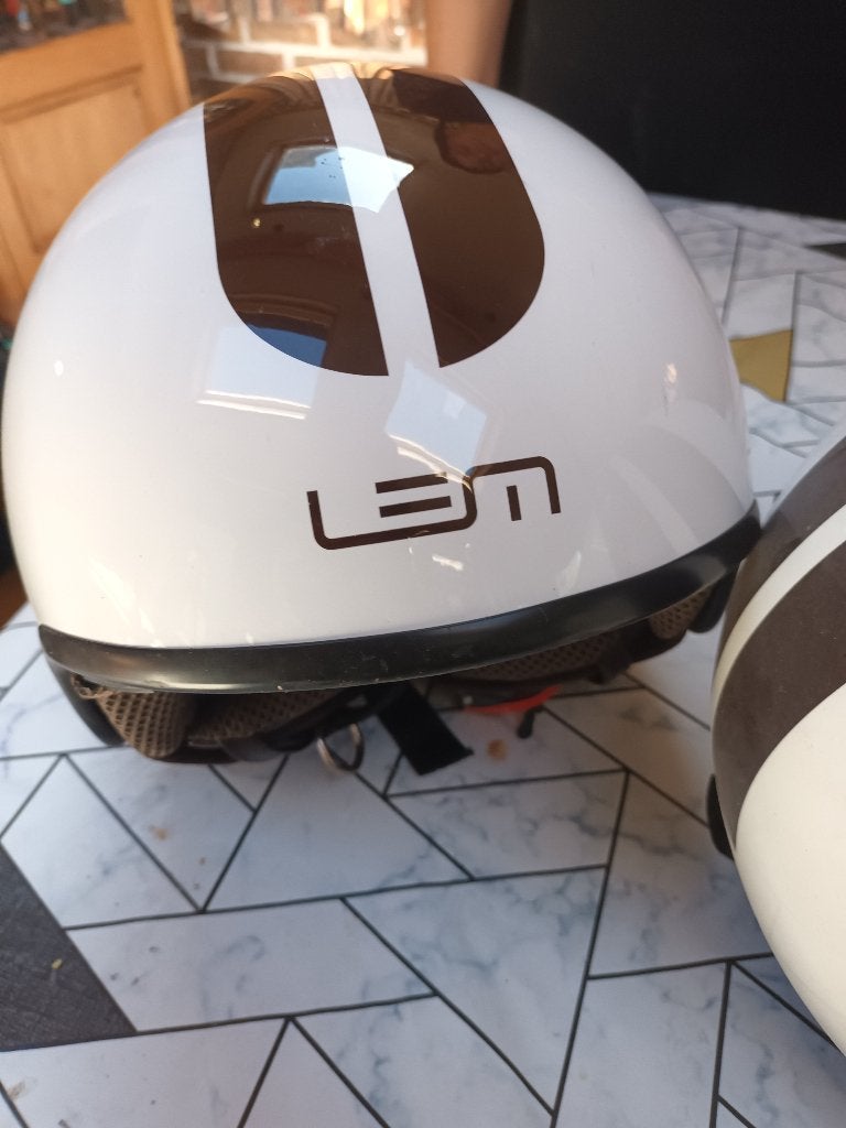casques jet m et xl, Motos, Autres marques, Seconde main, Casque jet, Enlèvement