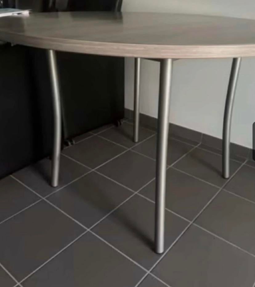 Ronde tafel, Ophalen, Zo goed als nieuw