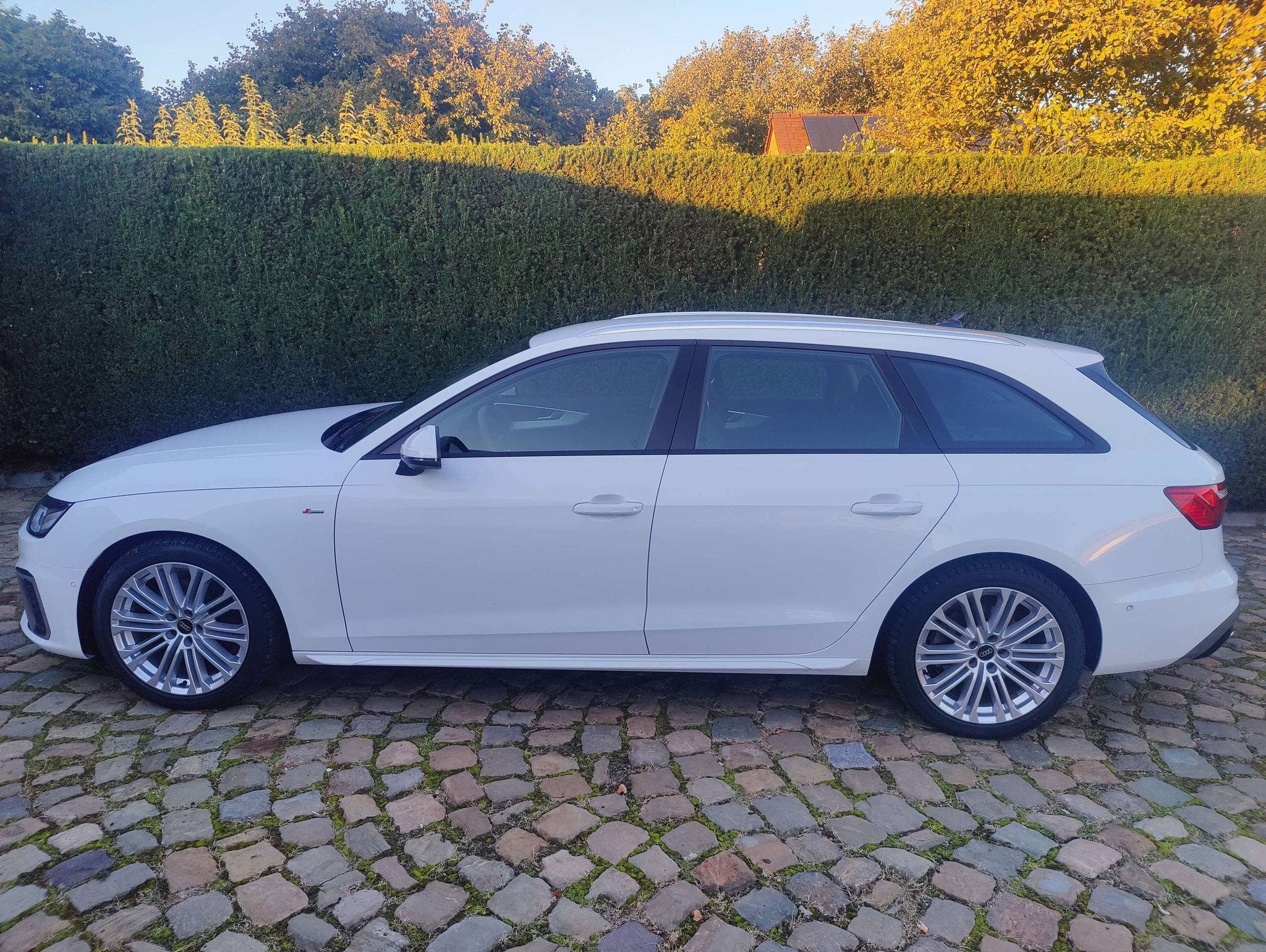 Audi A4 A4 Avant 35 TFSI Sport Edition S line S tronic, Auto's, Stof, Gebruikt, 1984 cc, A4