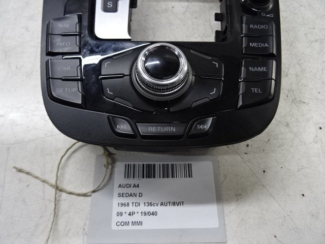 COMMUTATEUR MMI Audi A4 (B8) (01-2007/12-2015), Auto-Union-Straße  1,
85057  Ingolstadt, DE, Info@audi.de, Audi, Utilisé