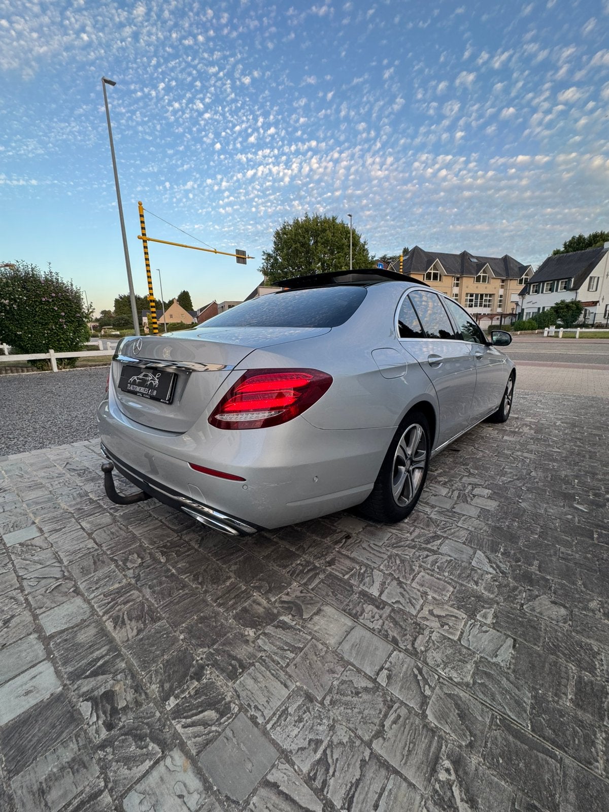MERCEDES E200 DIESEL, Autos, Cuir, Achat, Toit panoramique, Diesel