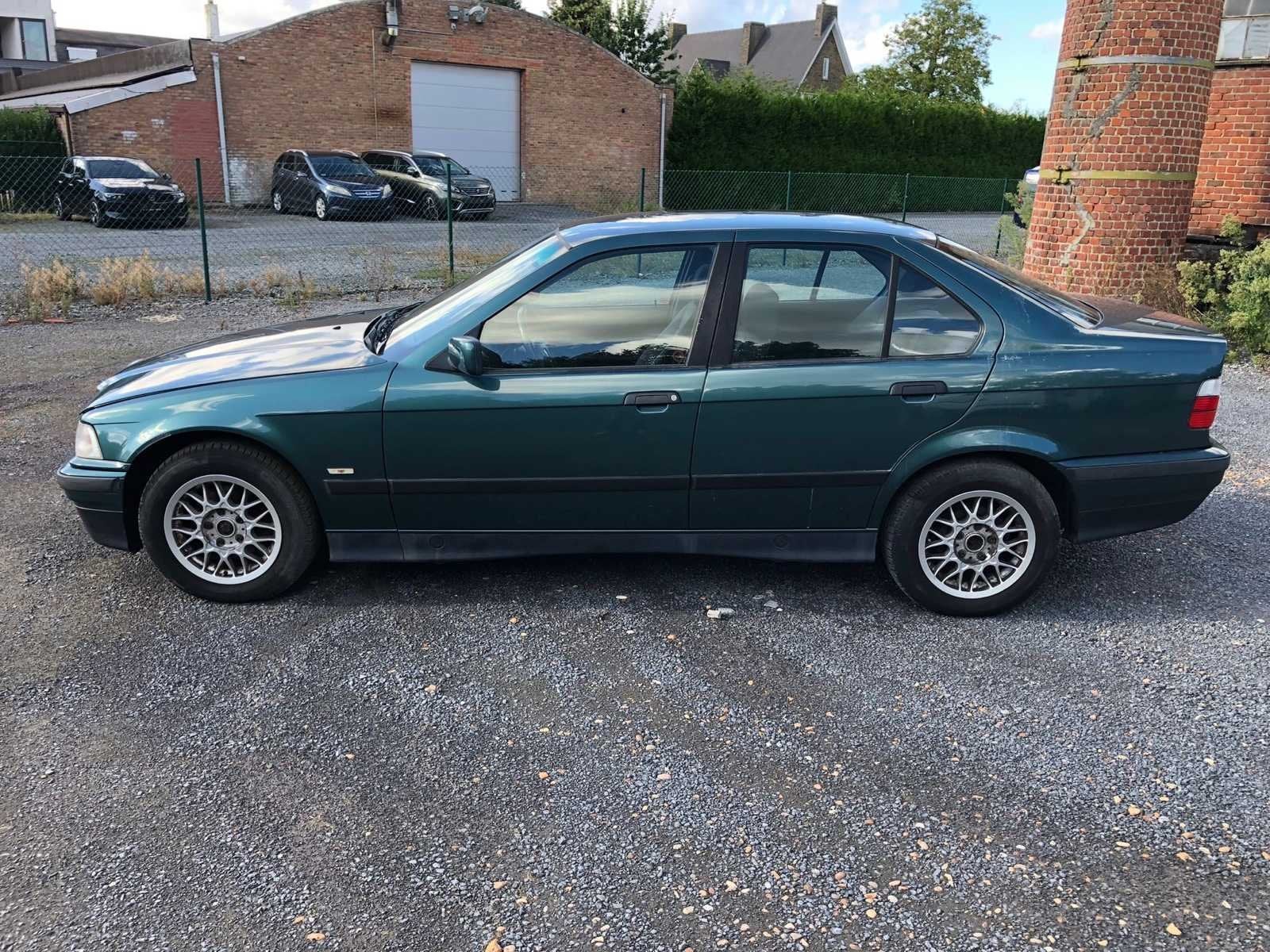 BMW 318i 1997 Voiture particulière, Euro 2, Achat, Entreprise, Boîte manuelle