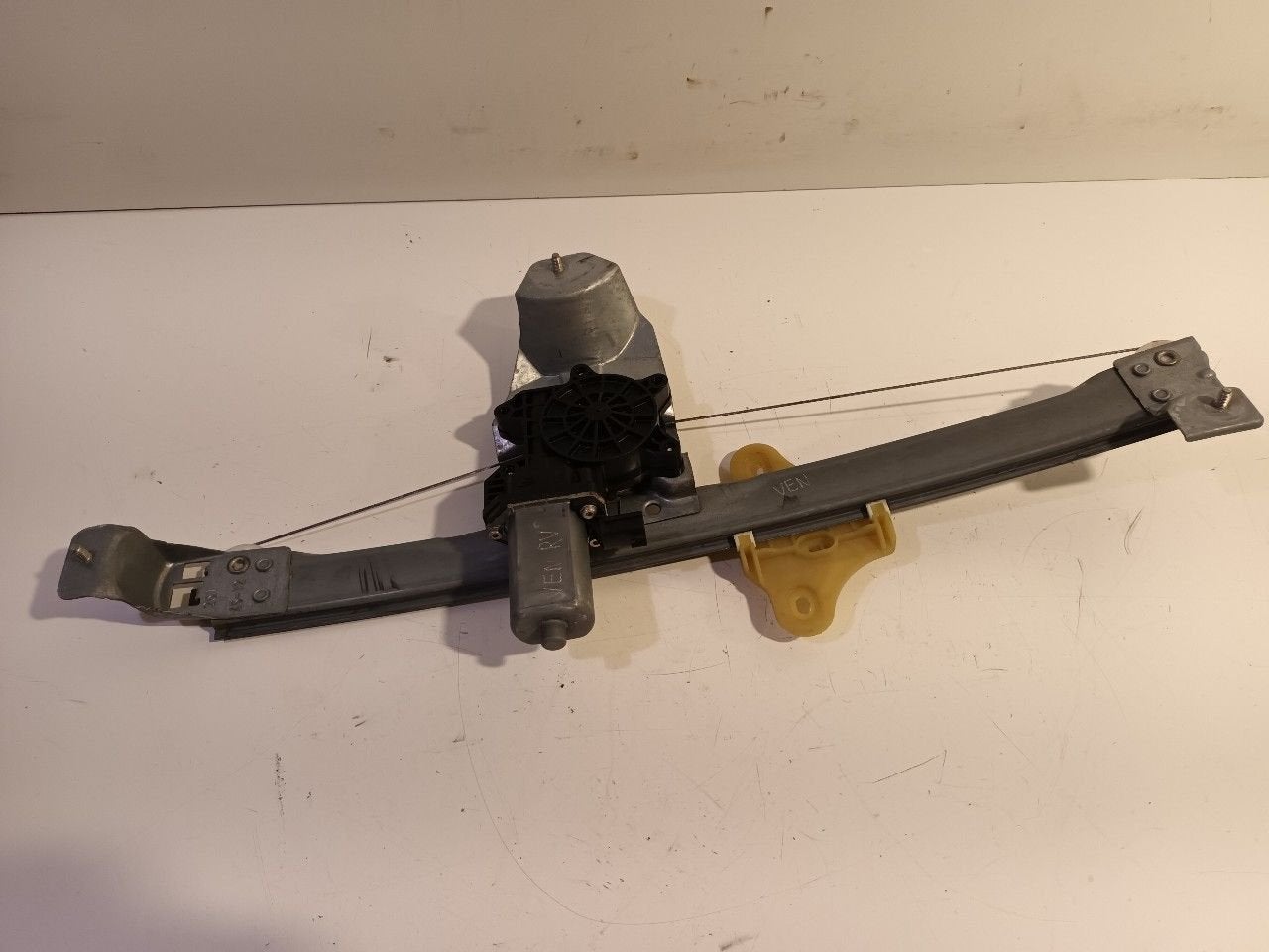 Raammechaniek elektrisch rechts voor Renault Zoé, Onderdelen@venauto.nl, Van der Ven Autorecycling B.V., Gebruikt, Ettenseweg 76, 4706 PB Roosendaal, The Netherlands