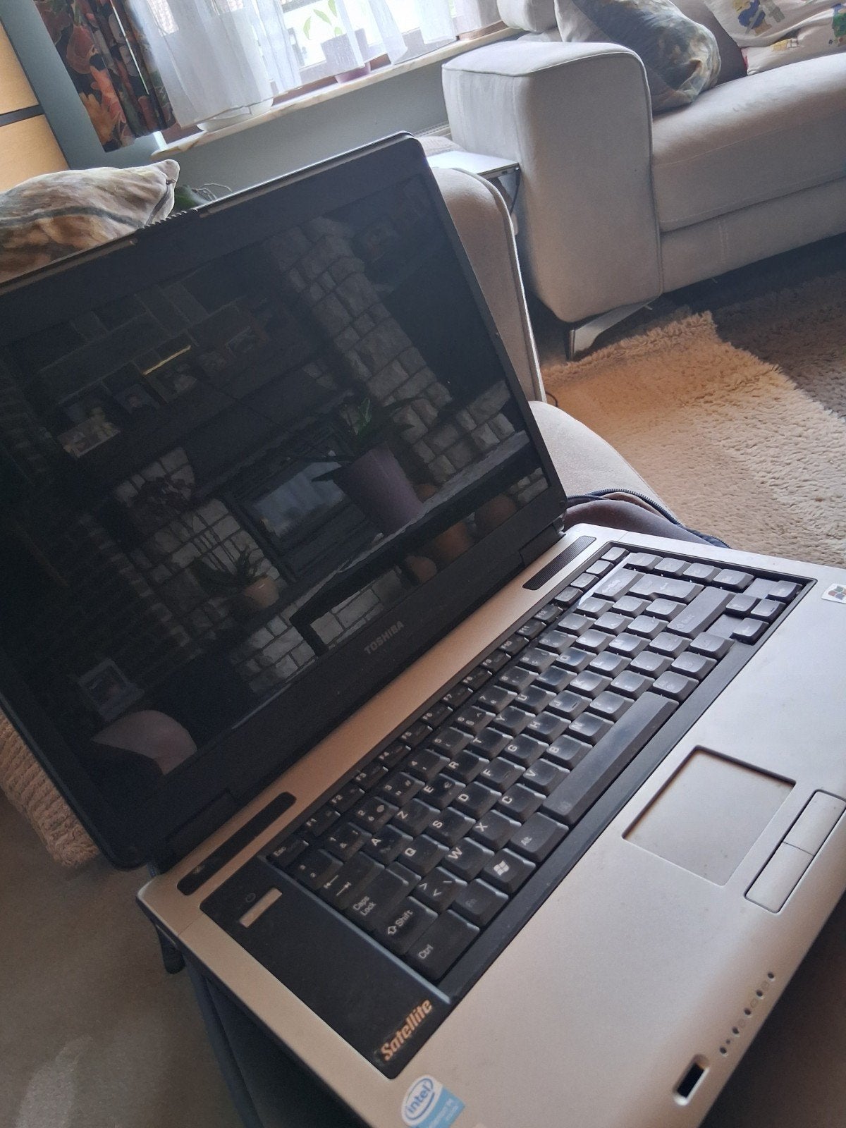 Vintage laptop toshiba satelite A100-250, Ophalen of Verzenden