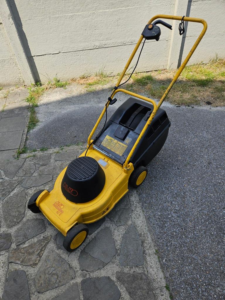 Tondeuses à gazon électriques à Houthalen, Enlèvement, Bac de ramassage