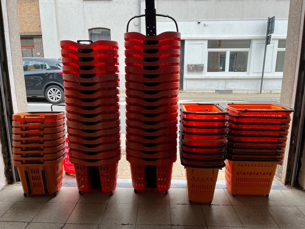 60 Panier magasin a Bxl, Articles professionnels, Enlèvement
