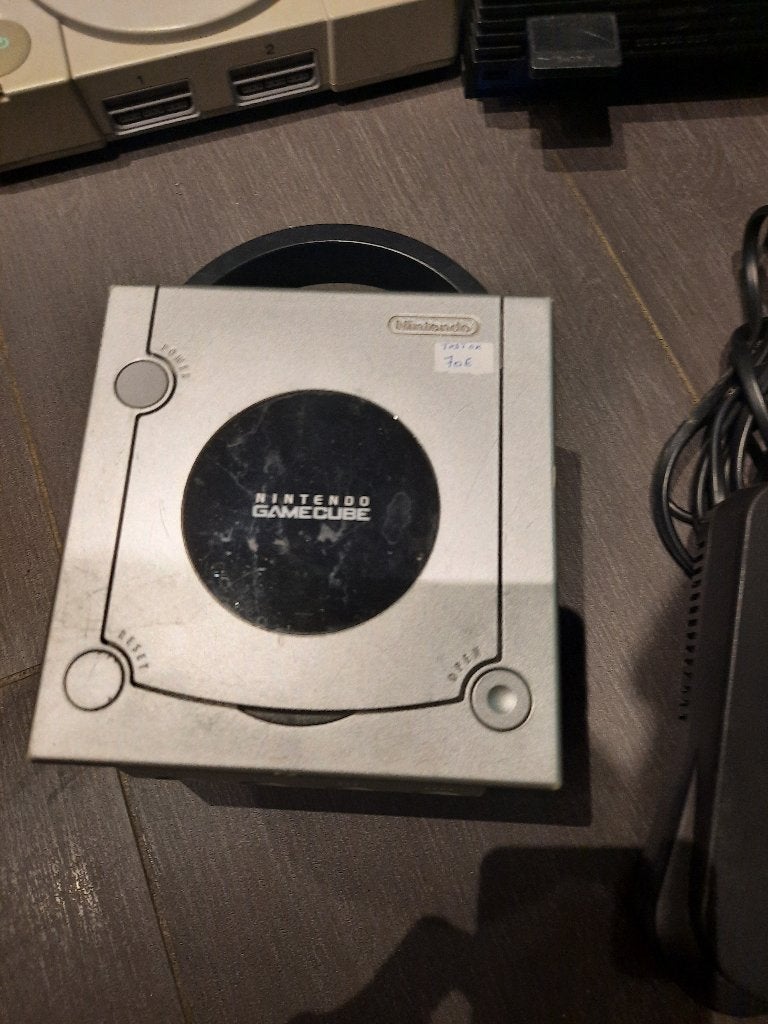 Game cube, Consoles de jeu & Jeux vidéo, Consoles de jeu | Nintendo GameCube, Enlèvement, Utilisé, Argent, Avec 1 manette