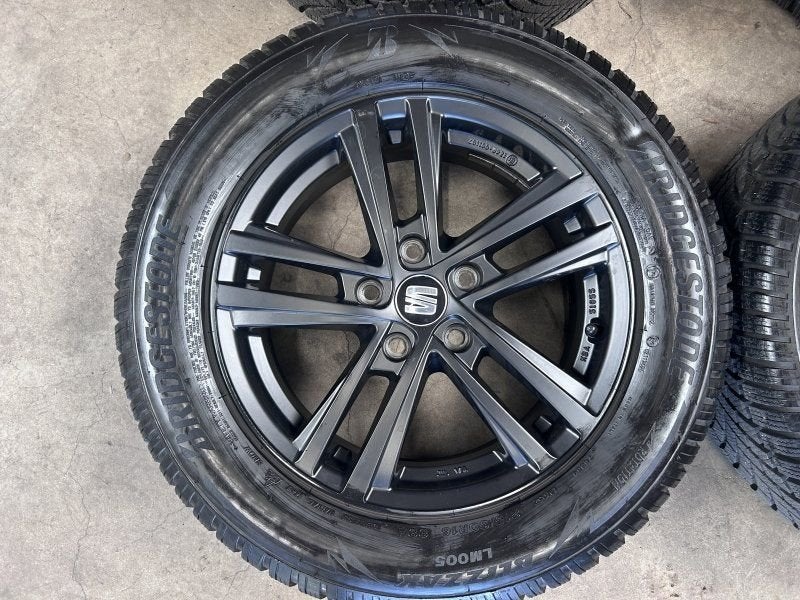 16 inch originele velgen + winterbanden Seat Ateca set 3, Autos : Pièces & Accessoires, Pneus et Jantes, 16 pouces, -, Utilisé