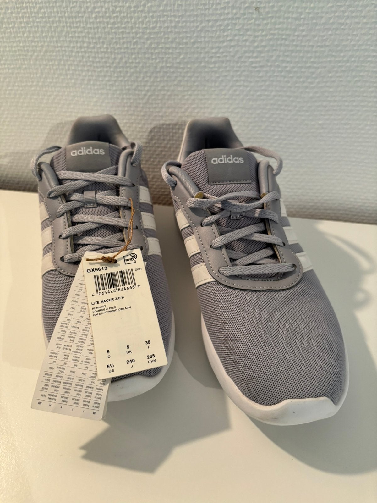Chaussures ADIDAS LITE RACER T38 - NEUVES, Enlèvement, Neuf