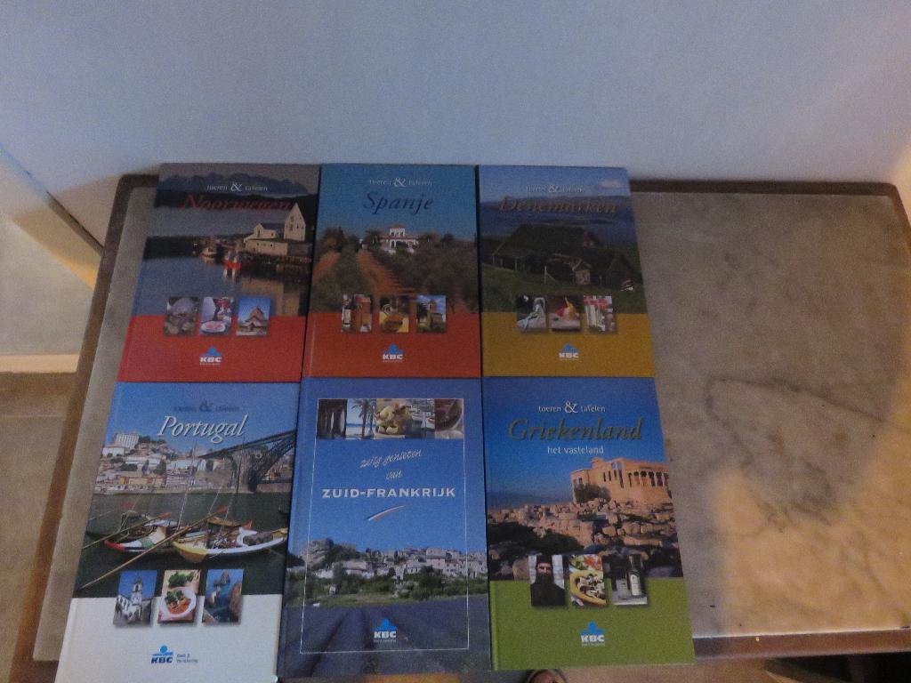 Touring and Dining 6 verschillende beschikbaar, Enlèvement ou Envoi