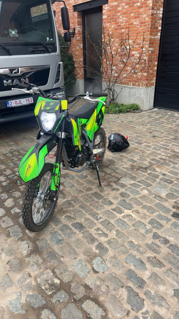 Nitro Tornado 150cc 4 takt Crossmotor, Fietsen en Brommers, Ophalen, Zo goed als nieuw, 150 cc, Schijfrem
