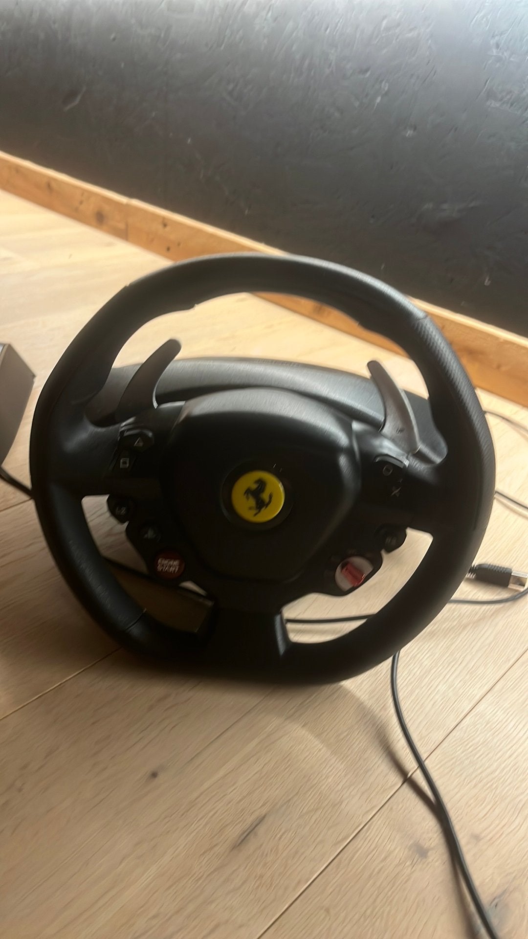 Thrustmaster, ferrari stuur ps 5,4, Enlèvement, Comme neuf