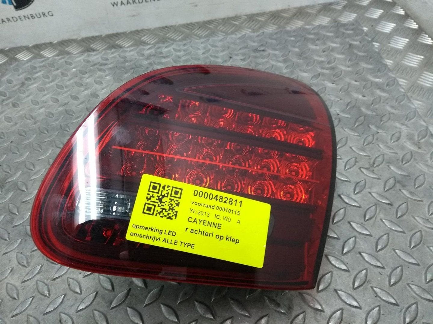 PORSCHE CAYENNE 3.0TDI 180KW ACHTERLICHT R 2013, Ophalen of Verzenden, Gebruikt, Stiba lid