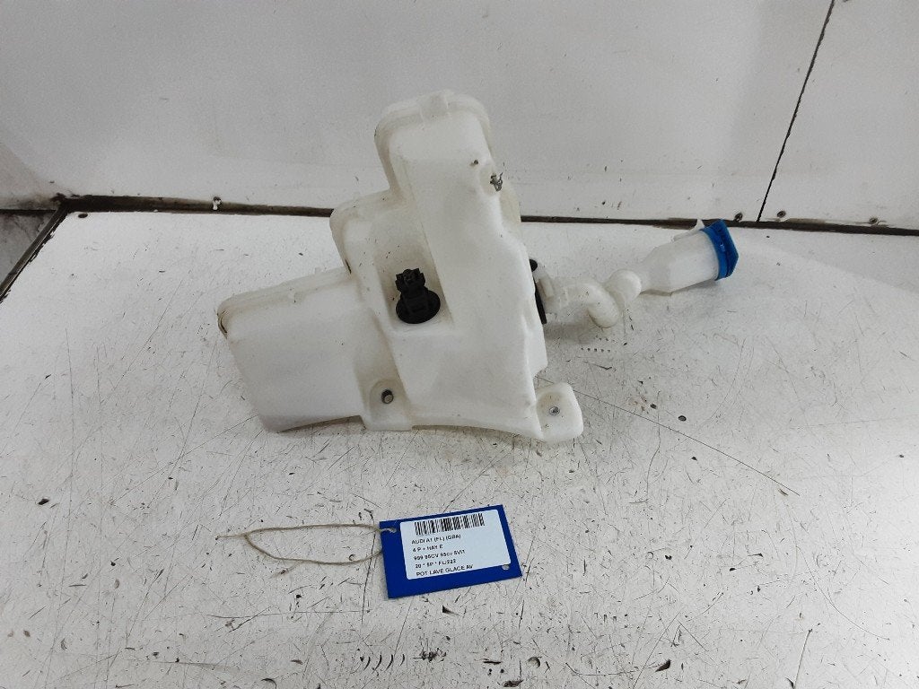 LAVE-GLACE RESERVOIR AVANT Audi A1 Sportback (GBA), Autos : Pièces & Accessoires, Mevr. I. Hauben, Audi, Utilisé, Rue de l'Espoir 34 34
4030  GRIVEGNÉE, BE