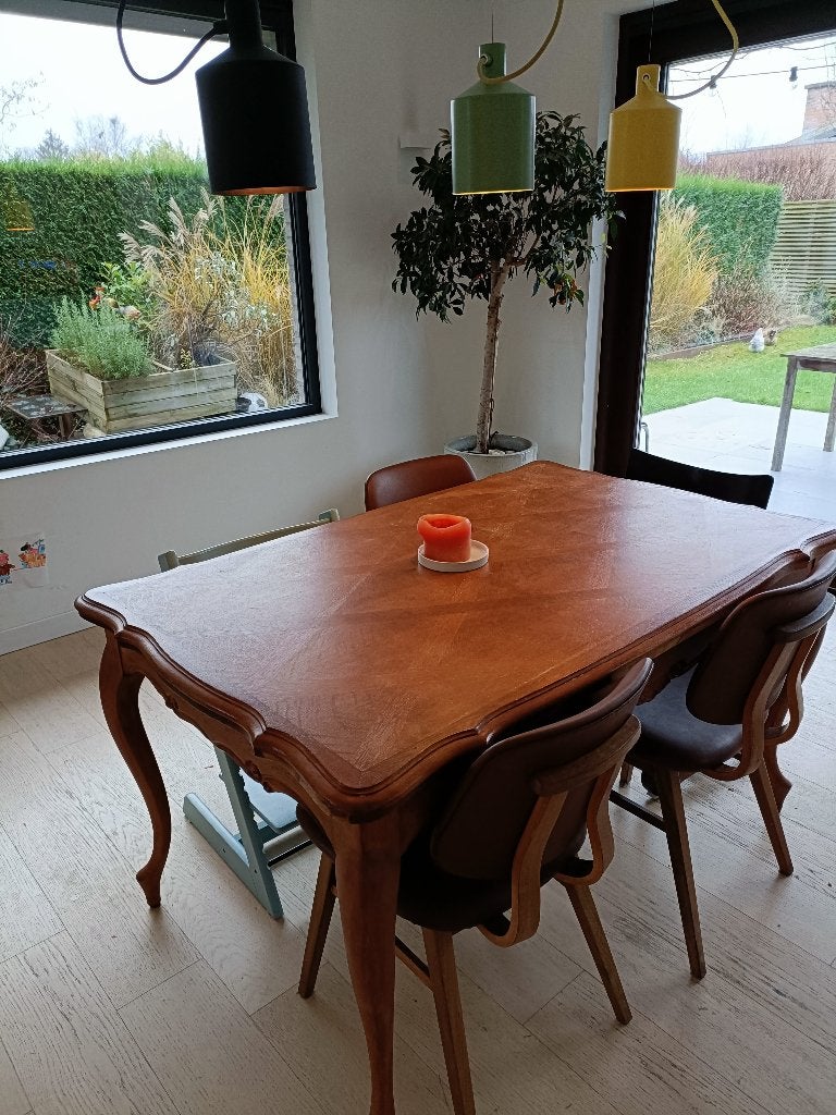 belle table en bois, Maison & Meubles, 150 à 200 cm, Cinq personnes ou plus, Comme neuf, 100 à 150 cm