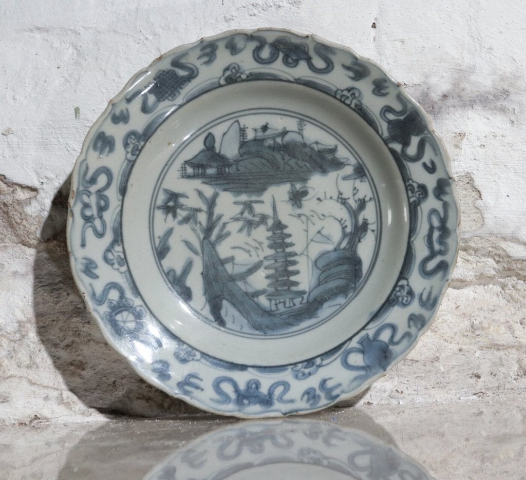 Chinese Swatow schotel pagodelandschap - late Ming ca 1600, Ophalen