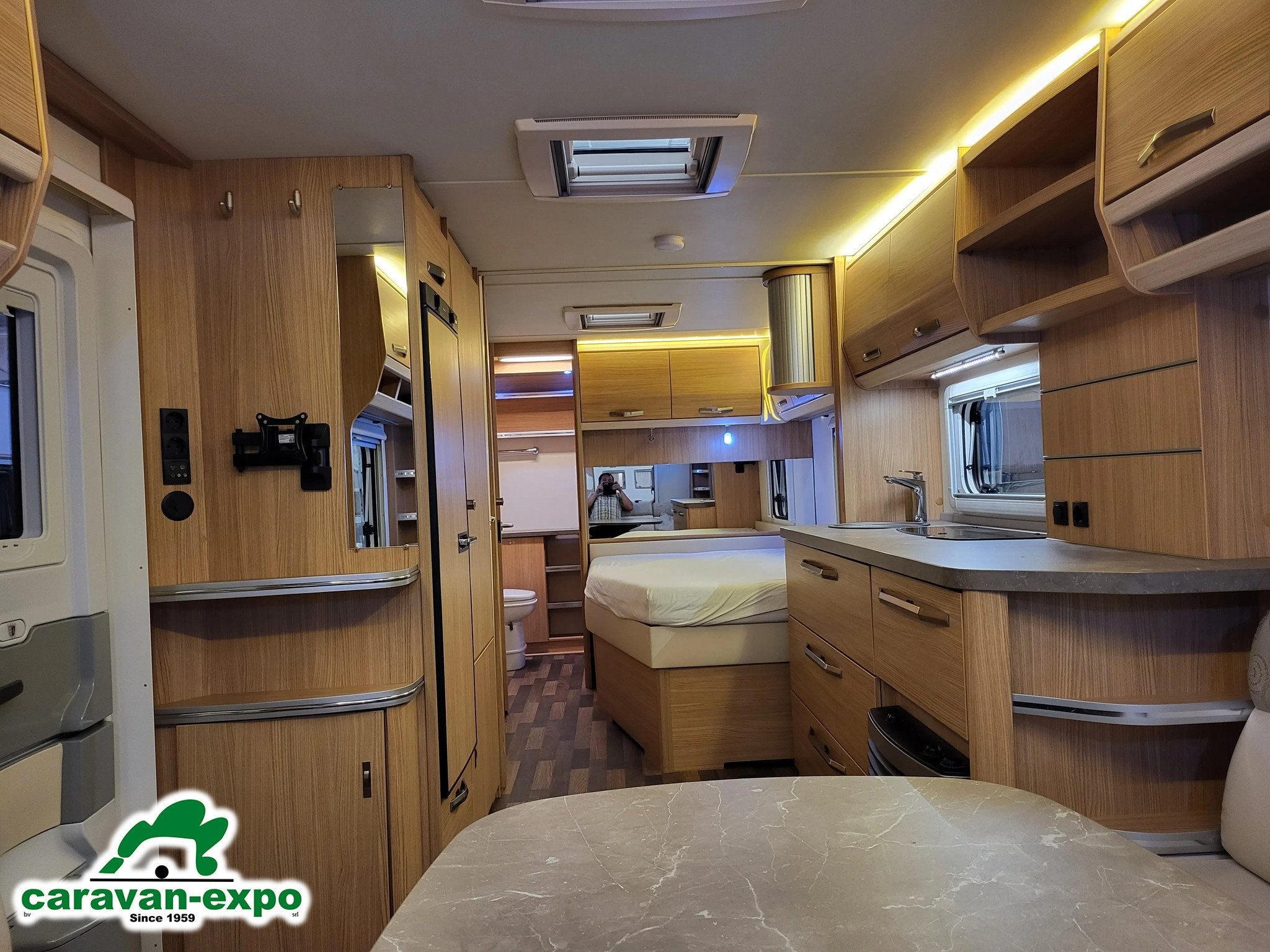 TABBERT ROSSINI 655 UDB, Caravans en Kamperen, Tabbert, 7 tot 8 meter, Bedrijf, Tot en met 4