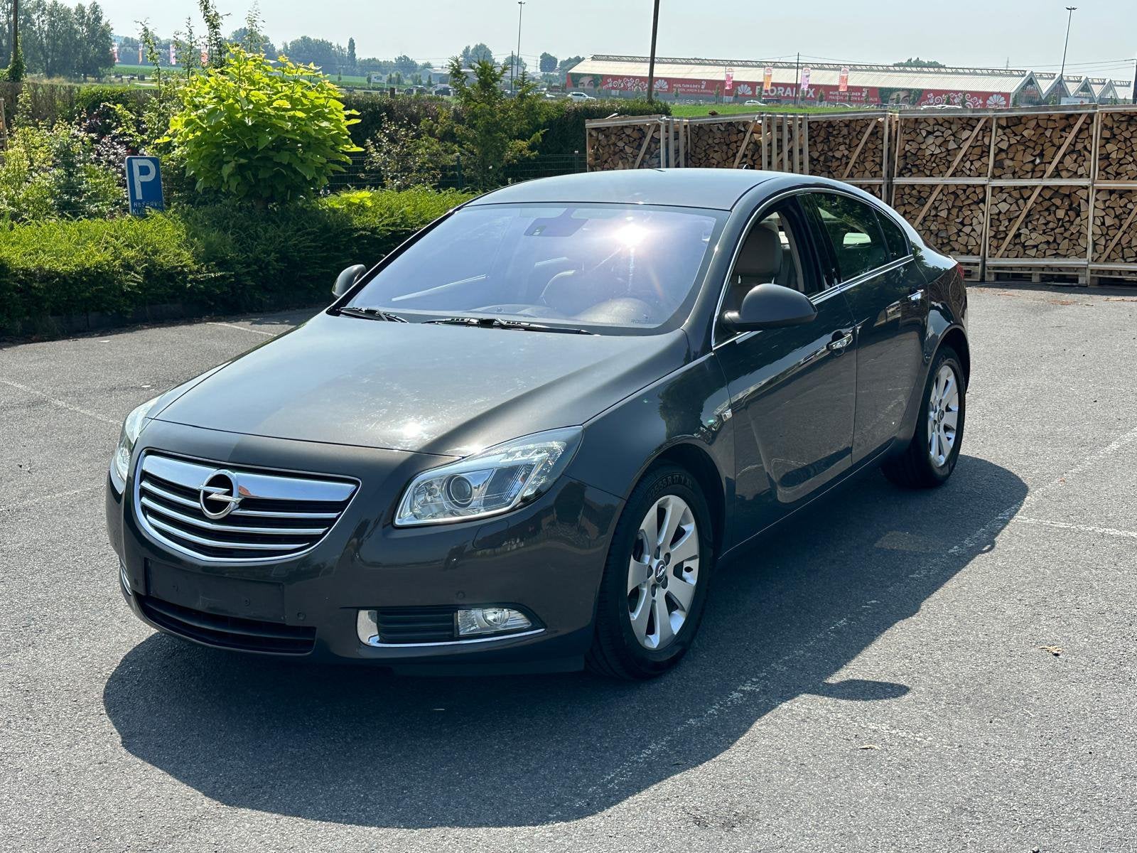Opel Insignia 2L Diesel 2013 Full Opties, Auto's, Opel, Euro 5, 1956 cc, Leder, Parkeersensor