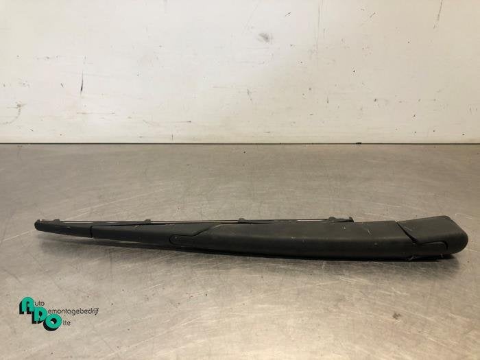 Ruitenwisserarm achter van een Nissan Qashqai (Qashqai 07-), Gebruikt, -, -, Ophalen of Verzenden