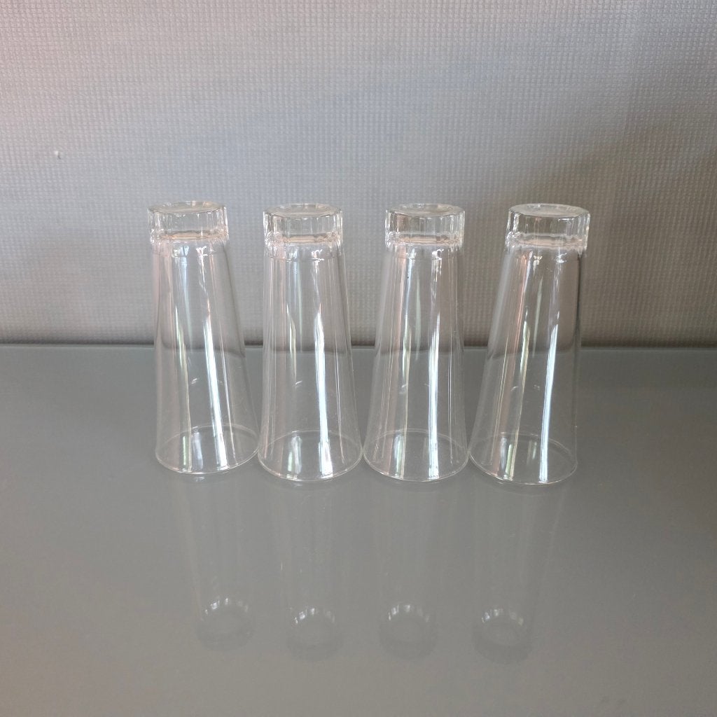 4 SHOTGLAZEN TE KOOP, Ophalen of Verzenden, Zo goed als nieuw, Borrel- of Shotglas