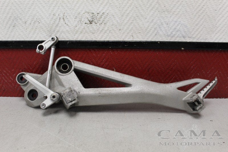 SCHETSPLAAT LINKS VOOR Ducati Monster 1100 (8243145.1A), Dhr. S. di Majo, Gebruikt, Info@cama-motorparts.nl, P.J. Troelstraweg 8 8
3144 CX  MAASSLUIS, NL