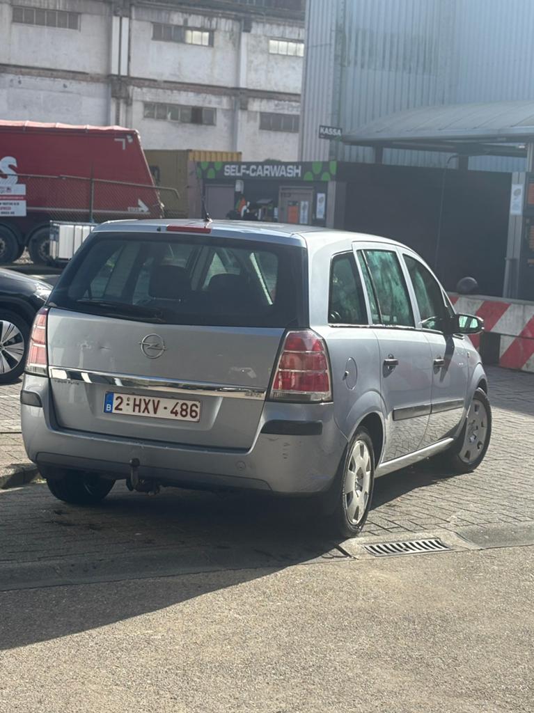 Opel zafira, Autos, Achat, Attache-remorque, Boîte manuelle, 5 portes
