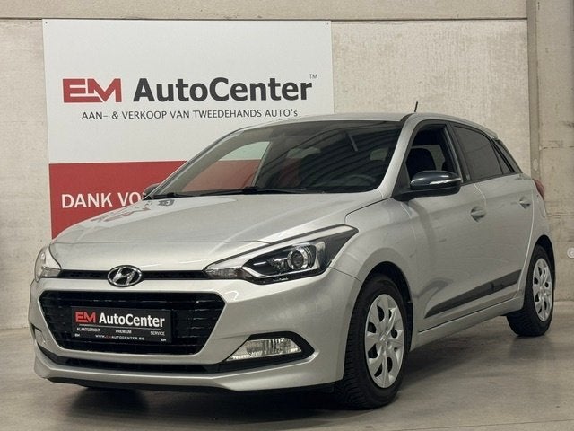 Hyundai i20 1.2i benzine GO! Camera-Airco-LaneA-Cruise-1Ste, Autos, Argent ou Gris, Achat, Euro 6, Entreprise