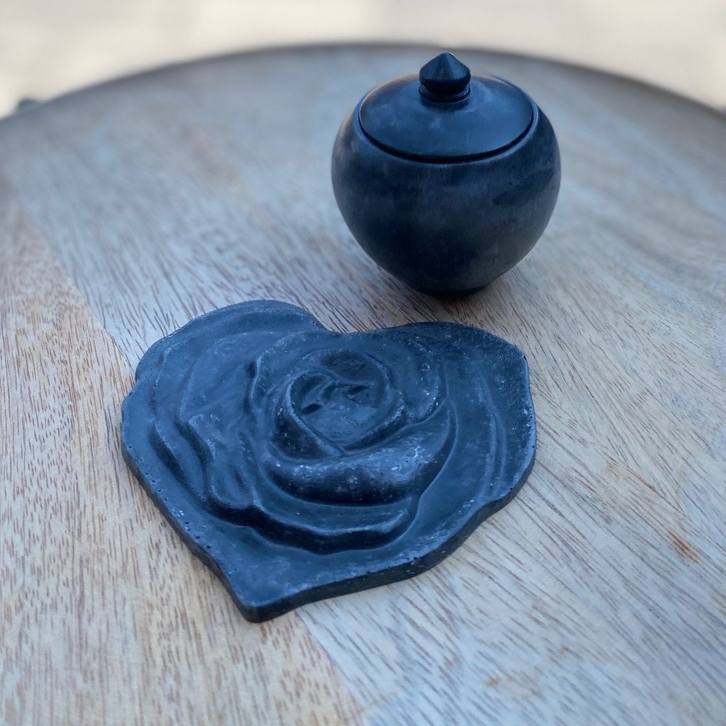 Mini urn met decoratief hart setje, Antiek en Kunst, Verzenden