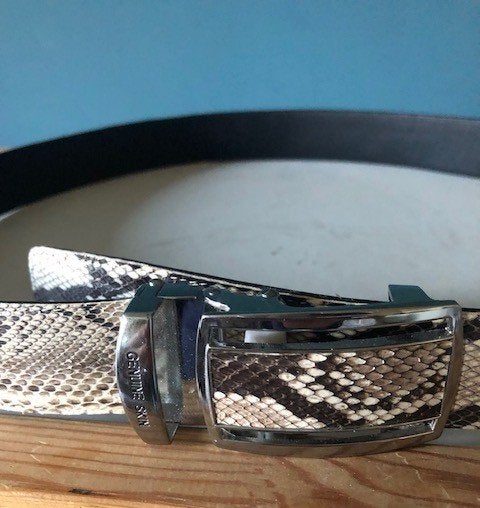 Ceinture en python véritable peau de serpent neuve 122 cm, Vêtements | Hommes, Ceintures, Enlèvement ou Envoi