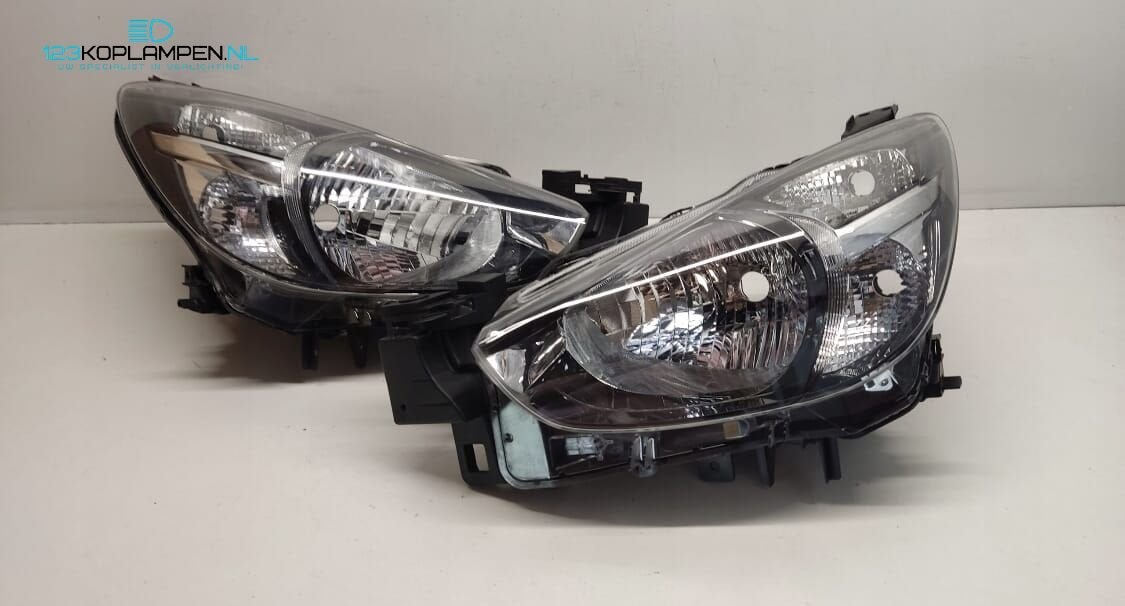 Mazda 2 koplamp links rechts, -, -, Utilisé, -