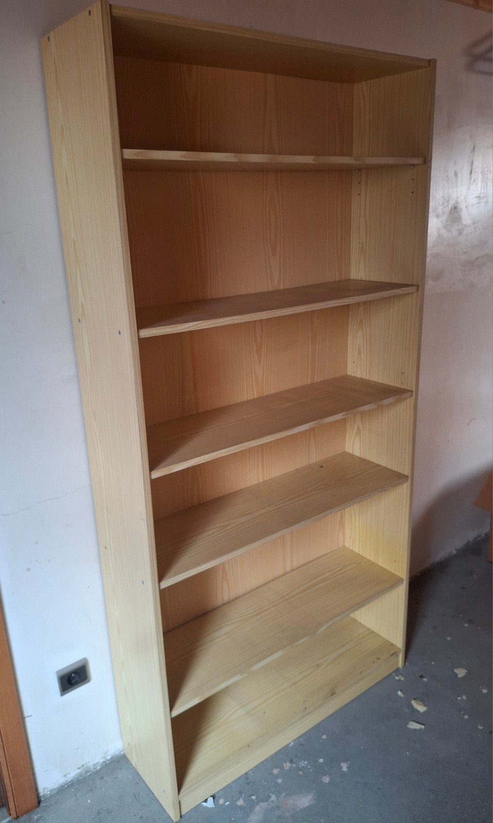 Boekenrek in lichtkleurig hout, Ophalen, Zo goed als nieuw