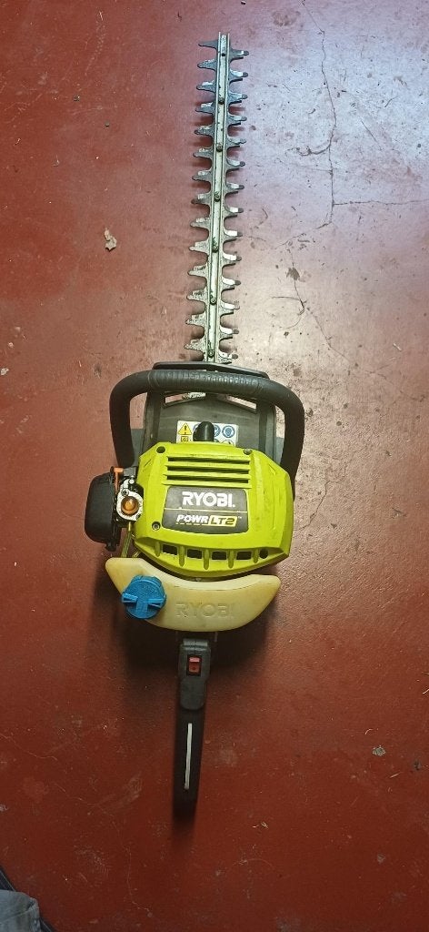 taille haie RYOBI LT2, Jardin & Terrasse, Enlèvement, Utilisé, Essence, RYOBI