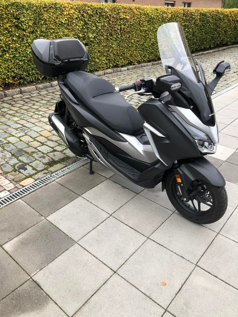 Scooter honda Forza 300 cc, Motoren, Particulier, Scooter