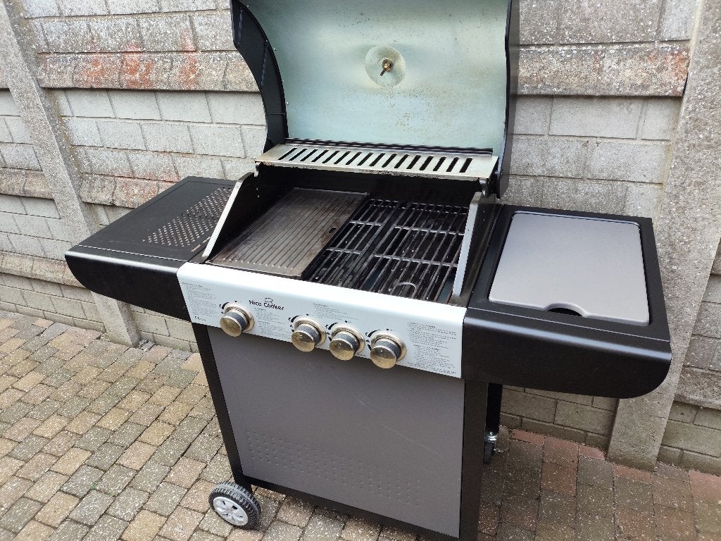gasbarbecue, Enlèvement, Comme neuf, Zie foto