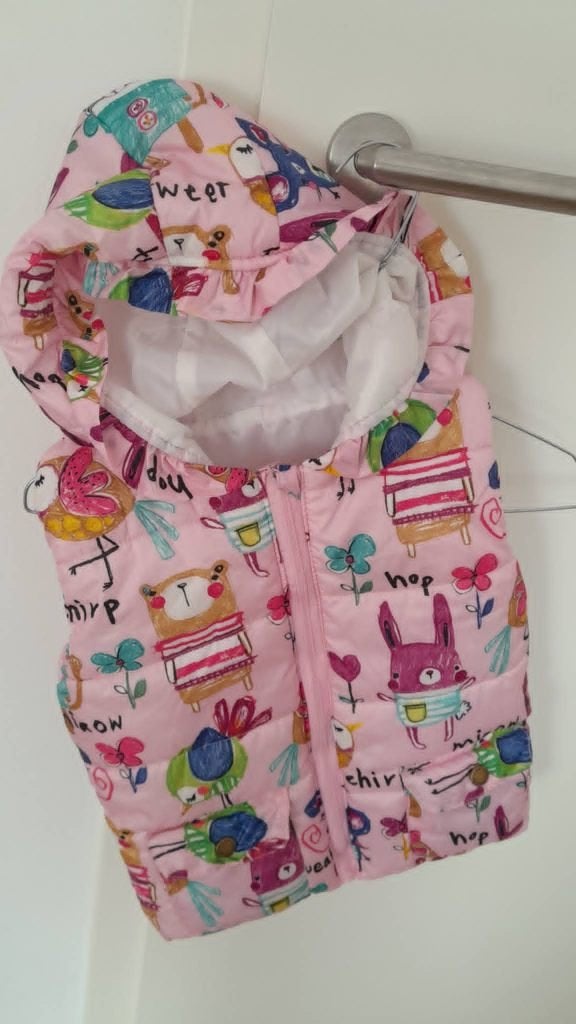 Veste fille 4 ans, 104cm, Kinderen en Baby's, Kinderkleding | Maat 104, Ophalen of Verzenden, Meisje