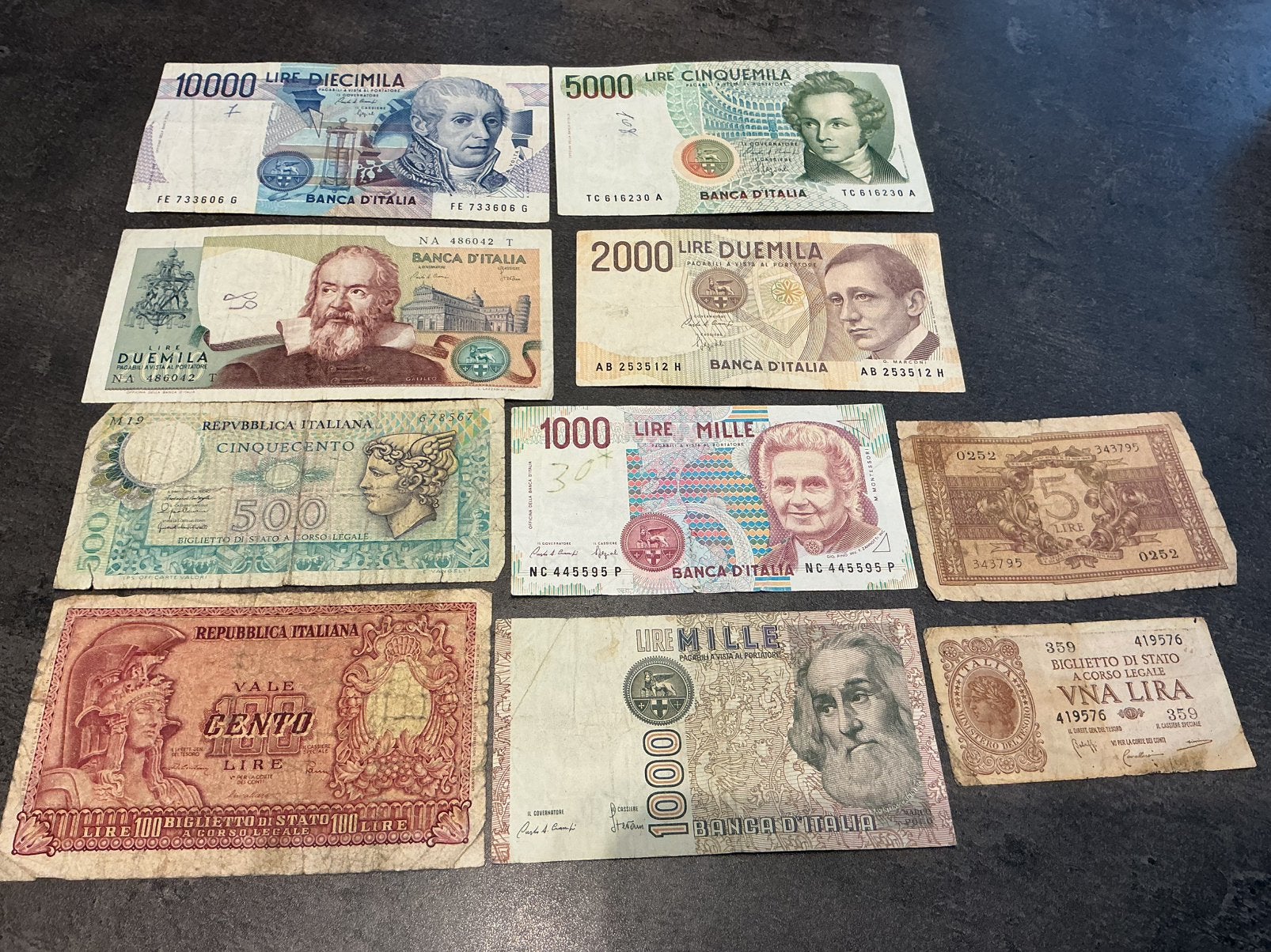 Italie lot 10 verschillende bankbiljetten, Ophalen of Verzenden, Bankbiljetten