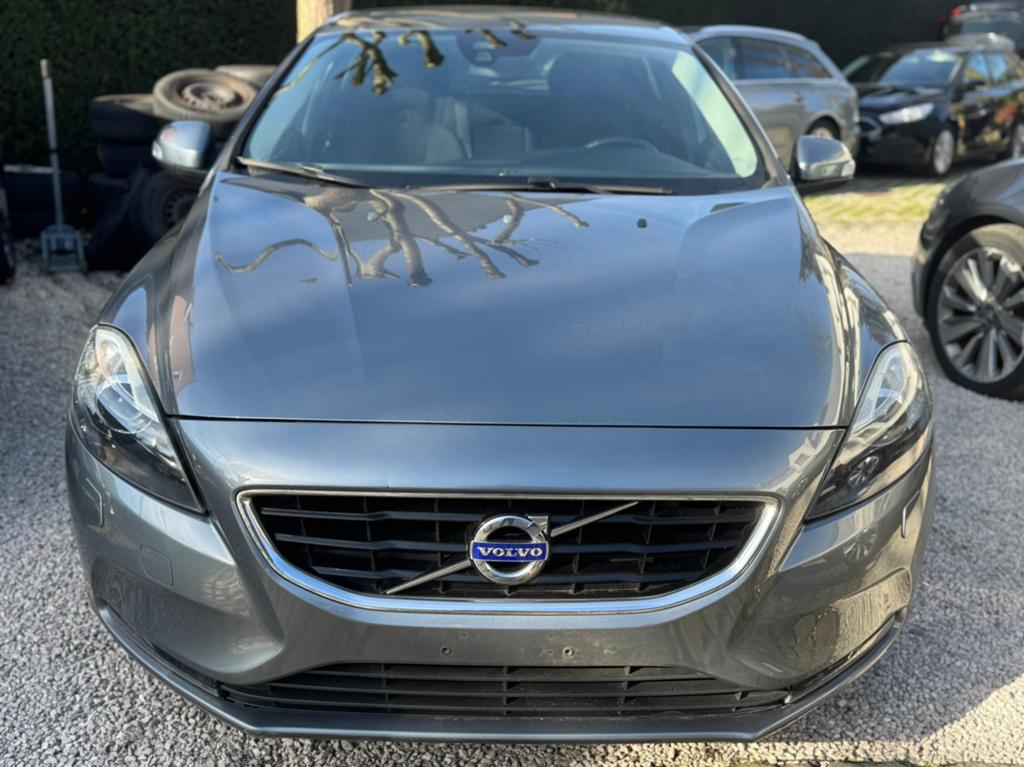 Volvo V40 1.6 benzine - Navi*Xenon*PDC*GARANTIE!, Autos, Volvo, 90 kW, 4 portes, Entreprise, Boîte manuelle