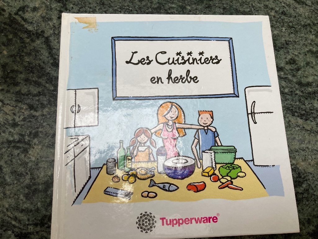 Tupperware les cuisiniers en herbe, Boeken, Ophalen of Verzenden, Zo goed als nieuw, Diversen