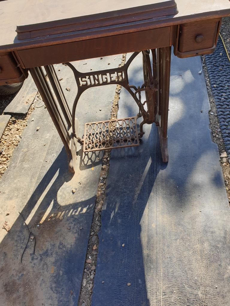 Singer naaimachiene ,leuk voor tafeltje, Antiek en Kunst, Ophalen of Verzenden