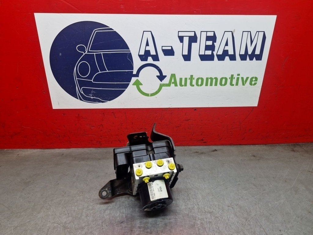 ABS POMP Suzuki Swift (ZA / ZC / ZD1 / 2/3/9), Gebruikt, Sodener Straße 9
65824  Schwalbach, DE, Continental Aftermarket & Services GmbH