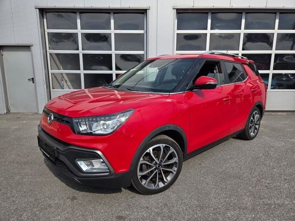 SsangYong XLV e-XGi160 QUARTZ 2WD, 94 kW, 128 pk, XLV, Parkeersensor