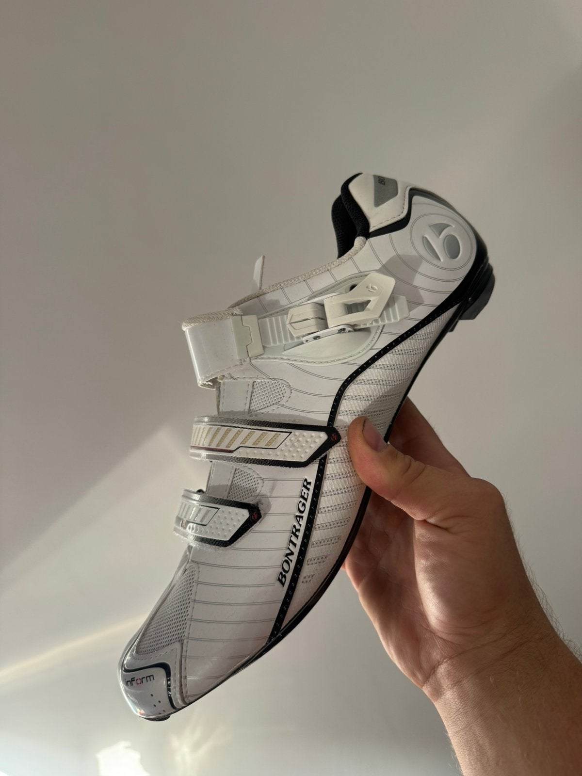 Koerschoenen, Enlèvement, Comme neuf