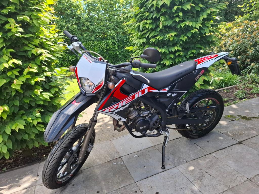 Rieju MRT 50 SM Black, Ophalen